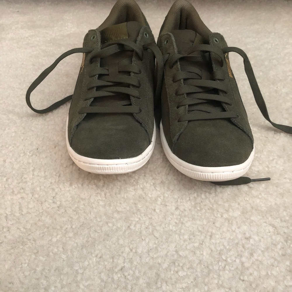 COPY - Olive Green Puma Vikky - Women’s Size 10